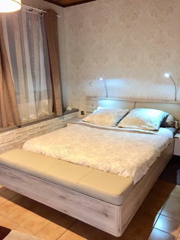 Bed and Breakfast Domaine Jeanne D'Arc Valhuon Екстер'єр фото