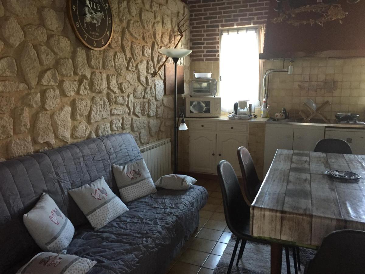 Bed and Breakfast Domaine Jeanne D'Arc Valhuon Екстер'єр фото